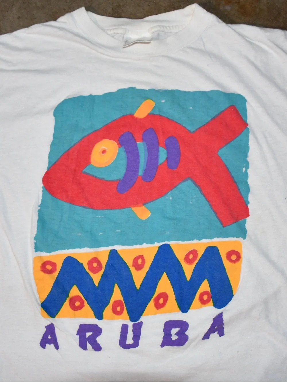 Vintage SingleStitch Aruba Fish Graphic Pet Fish Tee -White with Red/Blue Design
